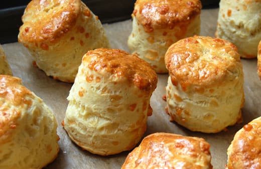 Siena's cheese and chilli scones