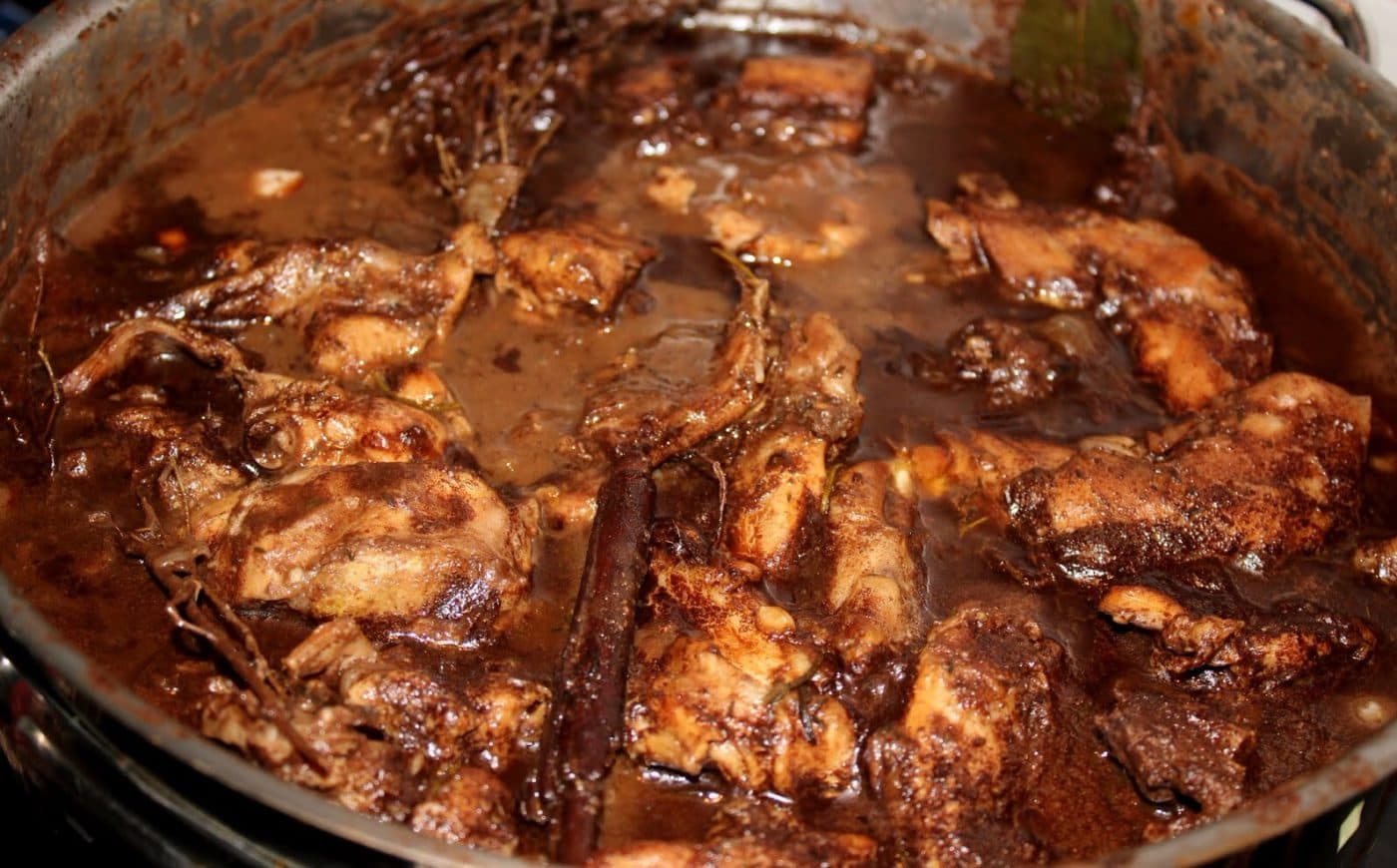 Conill amb xocolata- Rabbit cooked with chocolate