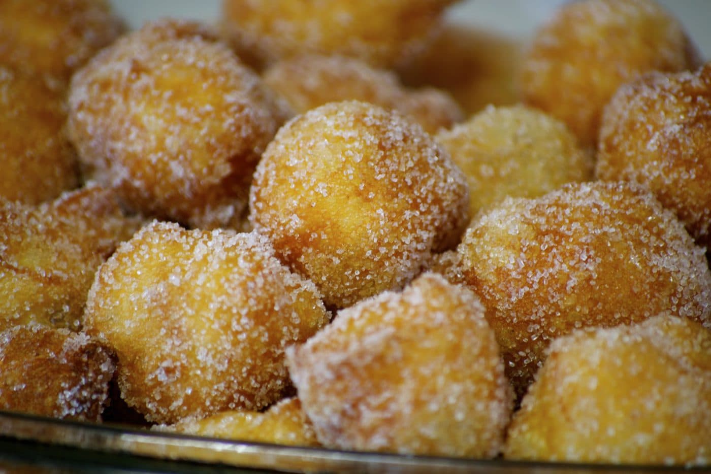 Bunyols de Vent (Catalan style doughnuts)
