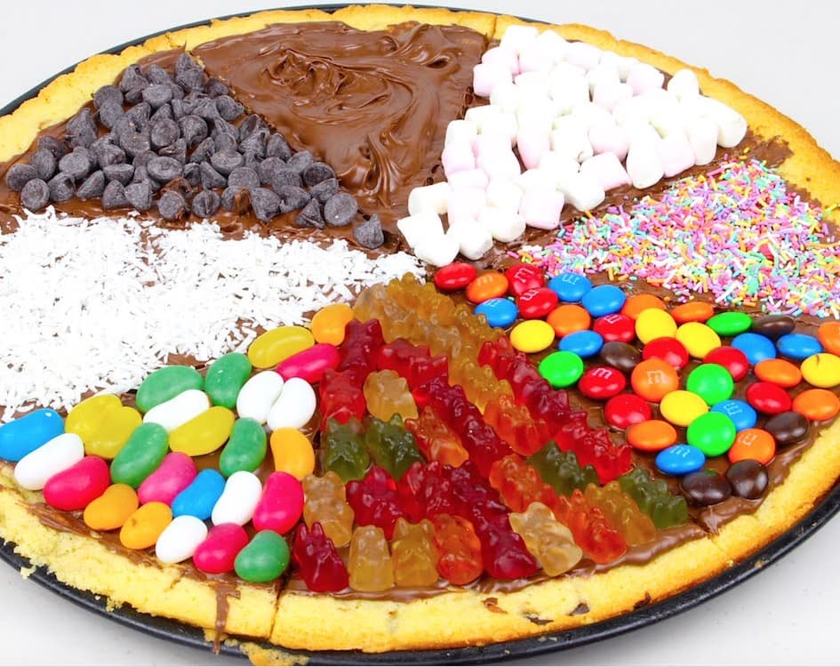 Cooking with children Sweet Pizza